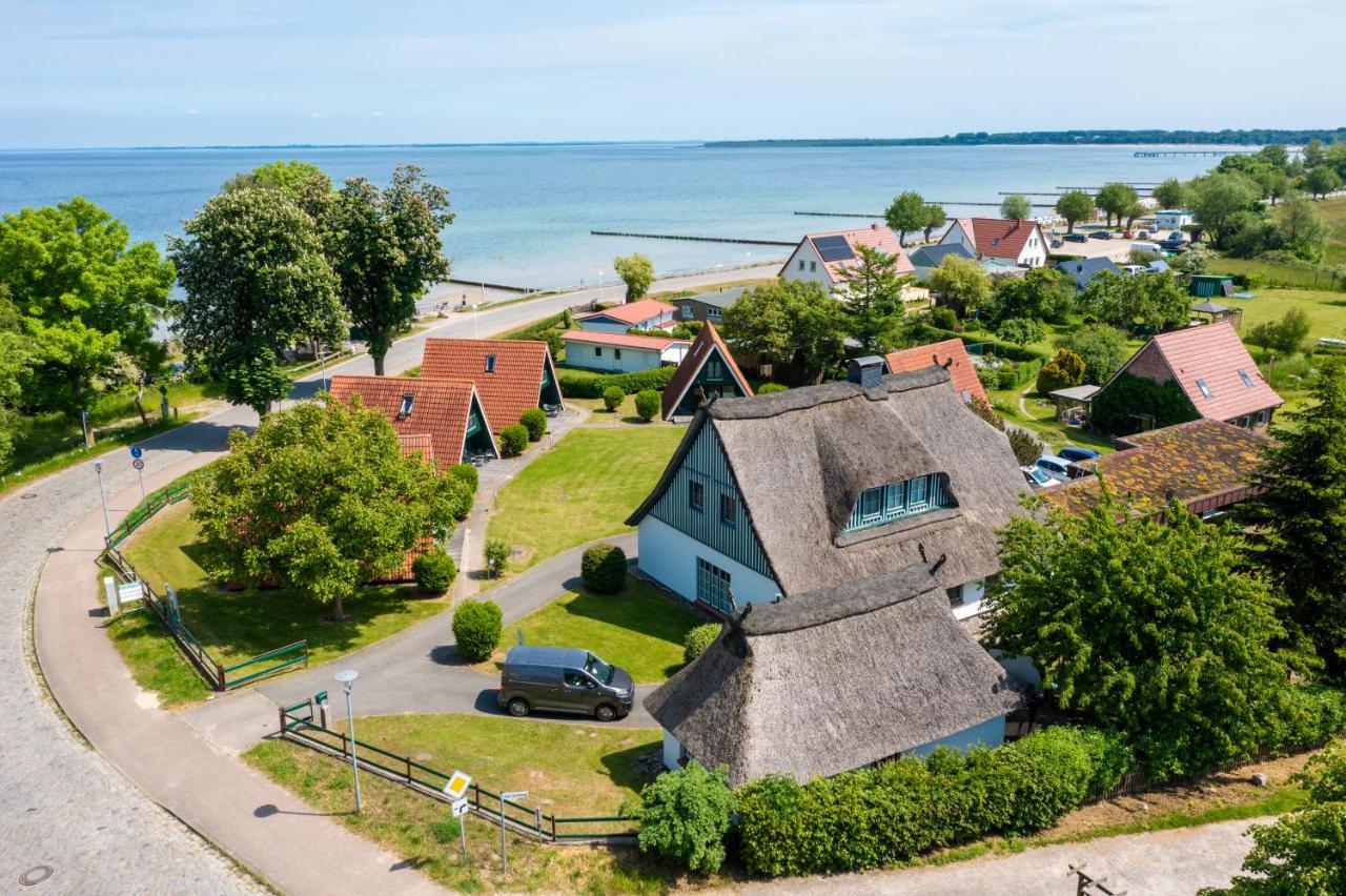 An Der Steilkueste Finnhuette 02 Boltenhagen  Luaran gambar
