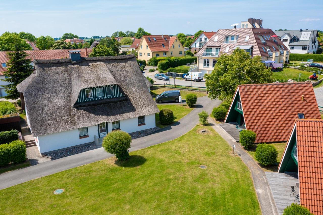 An Der Steilkueste Finnhuette 02 Boltenhagen  Luaran gambar